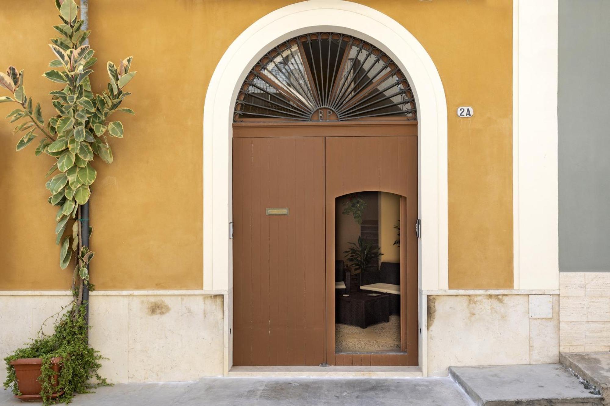 Il Ficus - Holidays Home Mazara del Vallo Buitenkant foto
